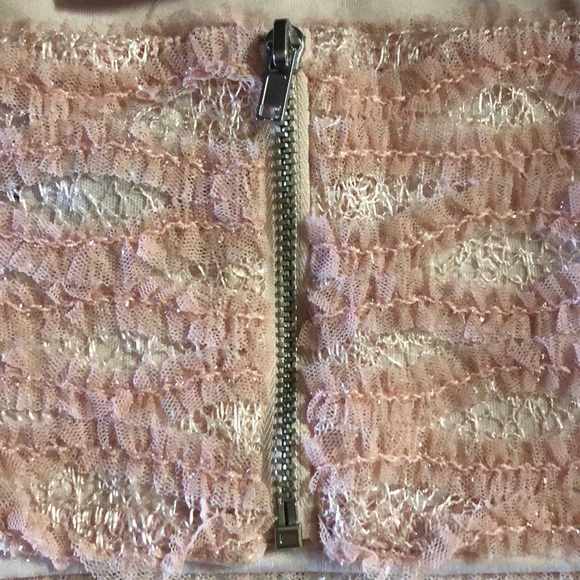 ❌SOLD ❌Crop Top 🌸 - Picture 5 of 5